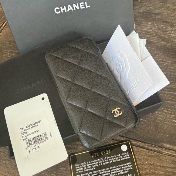 Chanel I Phone Case Cover Quilted Caviar Black - Picture 6 of 9